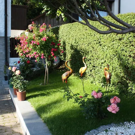 Cozy Apartment In Wichenstein With Large Garden Apartment Goessweinstein